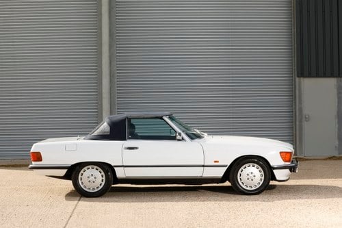 1986 Mercedes-Benz 300 SL (R107) zum Verkauf (Bild 13 von 218)
