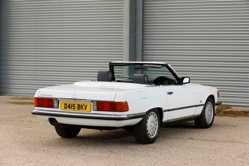 1986 Mercedes-Benz 300 SL (R107) zum Verkauf (Bild 12 von 218)