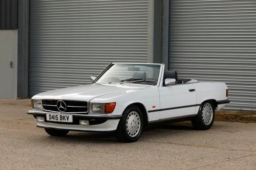 1986 Mercedes-Benz 300 SL (R107) zum Verkauf (Bild 1 von 218)