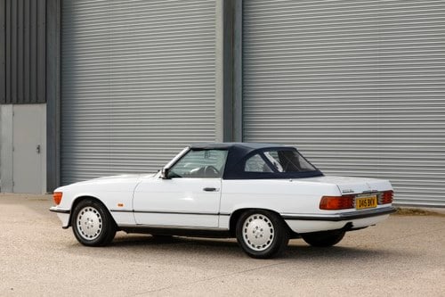 1986 Mercedes-Benz 300 SL (R107) zum Verkauf (Bild 31 von 218)