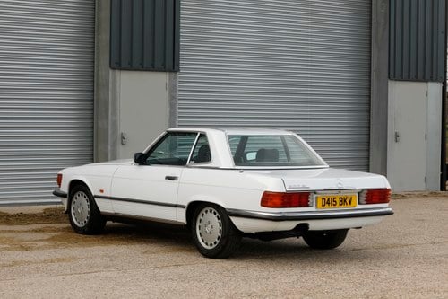 1986 Mercedes-Benz 300 SL (R107) zum Verkauf (Bild 19 von 218)