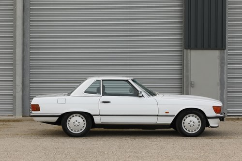 1986 Mercedes-Benz 300 SL (R107) zum Verkauf (Bild 44 von 218)