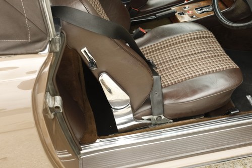 1986 Mercedes-Benz 300SL (R107) In vendita (immagine 69 di 176)