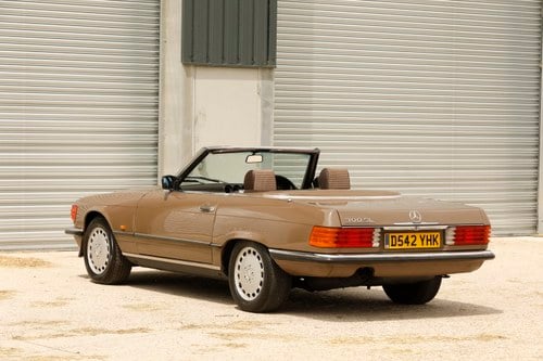 1986 Mercedes-Benz 300SL (R107) In vendita (immagine 4 di 176)