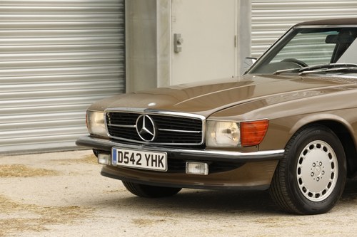 1986 Mercedes-Benz 300SL (R107) In vendita (immagine 94 di 176)