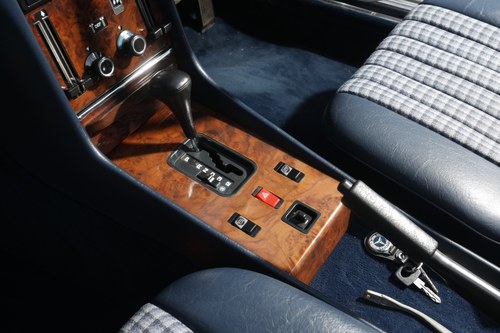 1986 Mercedes-Benz 300SL (R107) For Sale (picture 69 of 225)