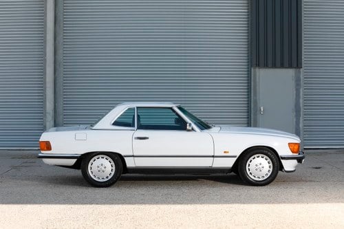 1986 Mercedes-Benz 300SL (R107) For Sale (picture 5 of 225)