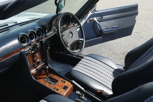 1986 Mercedes-Benz 300SL (R107) For Sale (picture 68 of 225)