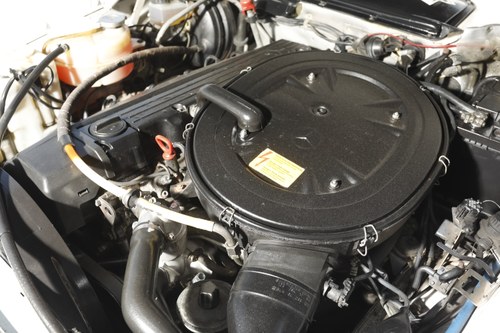 1986 Mercedes-Benz 300SL (R107) For Sale (picture 178 of 225)