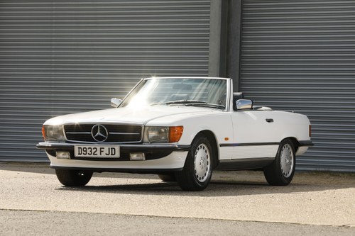 1986 Mercedes-Benz 300SL (R107) For Sale (picture 11 of 225)