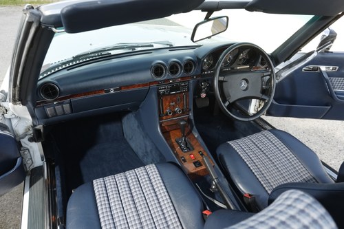 1986 Mercedes-Benz 300SL (R107) For Sale (picture 85 of 225)