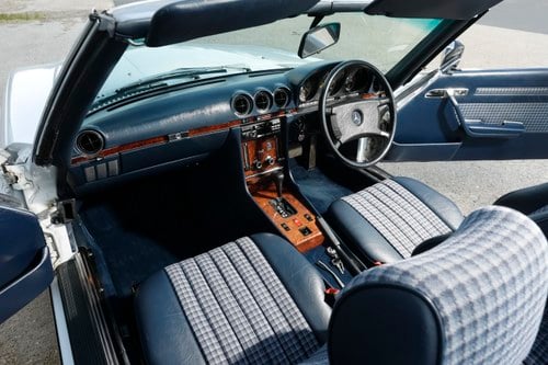 1986 Mercedes-Benz 300SL (R107) For Sale (picture 65 of 225)