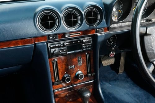 1986 Mercedes-Benz 300SL (R107) For Sale (picture 74 of 225)