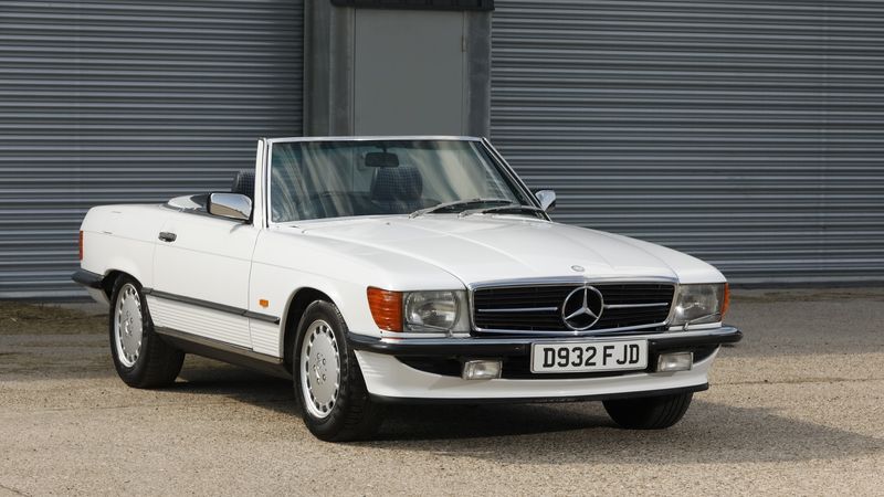 1986 Mercedes-Benz 300SL (R107) For Sale (picture 1 of 225)