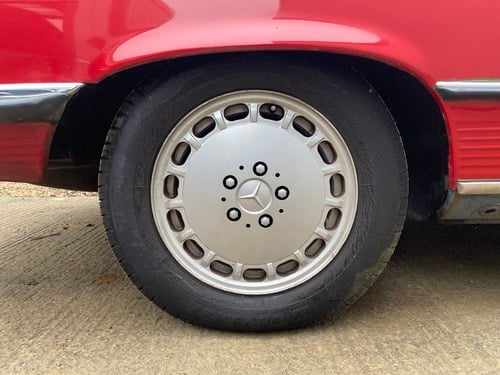 1987 Mercedes-Benz 300SL (R107) For Sale (picture 29 of 191)