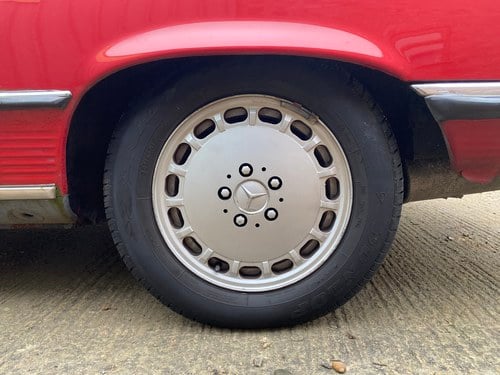 1987 Mercedes-Benz 300SL (R107) For Sale (picture 27 of 191)