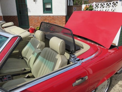 1989 Mercedes-Benz 300 SL (R107) En venta (imagen 59 de 100)