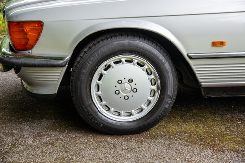 1989 Mercedes-Benz 300SL R107 à vendre (picture 18 of 134)