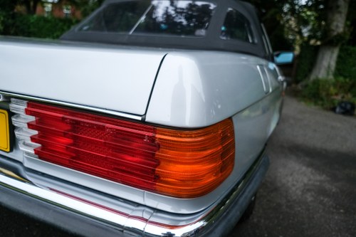 1989 Mercedes-Benz 300SL R107 à vendre (picture 91 of 134)