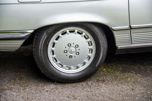 1989 Mercedes-Benz 300SL R107 à vendre (picture 17 of 134)