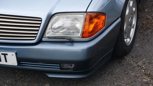 1991 Mercedes-Benz 300SL (R129) For Sale (picture 70 of 140)