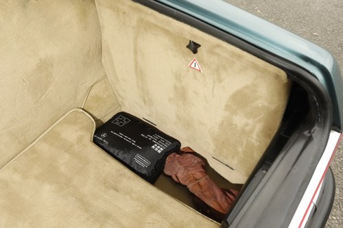 1988 Mercedes-Benz 300SL For Sale (picture 108 of 212)