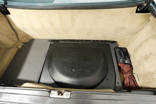 1988 Mercedes-Benz 300SL For Sale (picture 119 of 212)