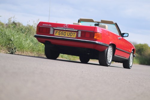 1989 Mercedes 300 SL For Sale (picture 15 of 256)