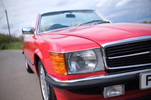 1989 Mercedes 300 SL For Sale (picture 25 of 256)