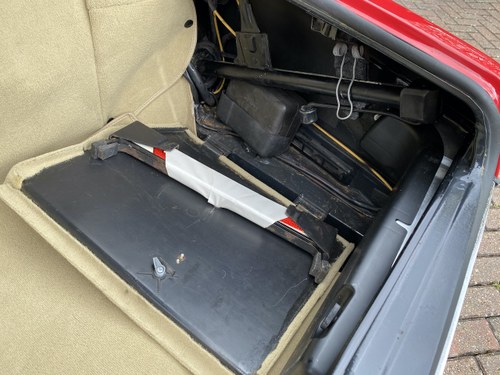 1989 Mercedes 300 SL For Sale (picture 115 of 256)