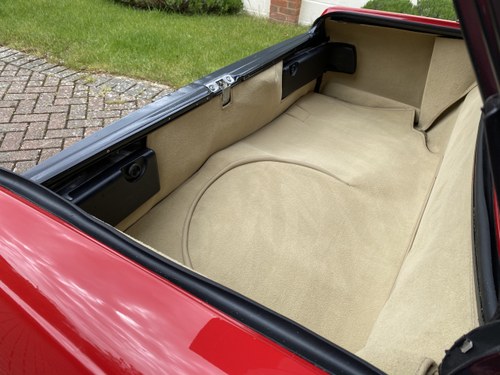 1989 Mercedes 300 SL For Sale (picture 116 of 256)