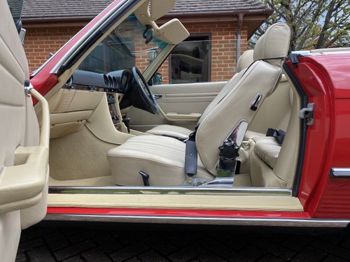 1989 Mercedes 300 SL For Sale (picture 94 of 256)