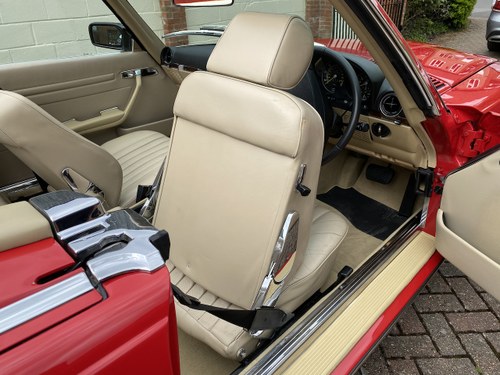 1989 Mercedes 300 SL For Sale (picture 71 of 256)