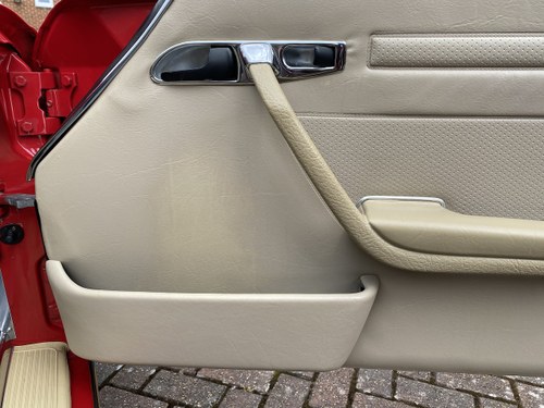 1989 Mercedes 300 SL For Sale (picture 56 of 256)