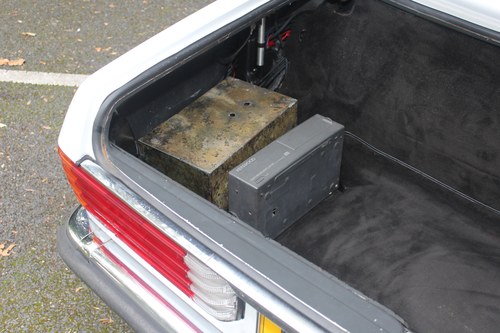 1989 Mercedes Benz R107 SL (300SL) Te koop (foto 58 van 108)