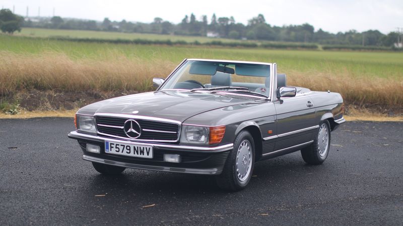 1989 Mercedes-Benz 300 SL For Sale (picture 1 of 252)