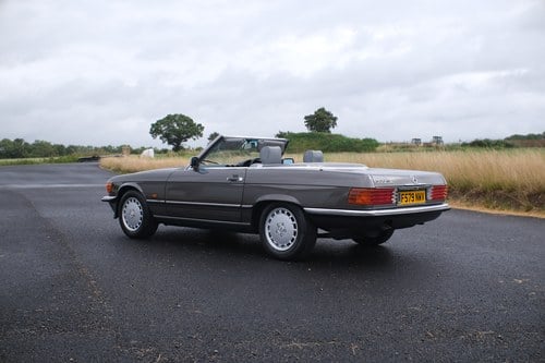 1989 Mercedes-Benz 300 SL In vendita (immagine 5 di 251)