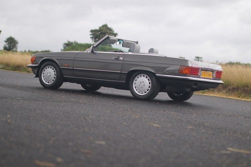 1989 Mercedes-Benz 300 SL In vendita (immagine 4 di 251)