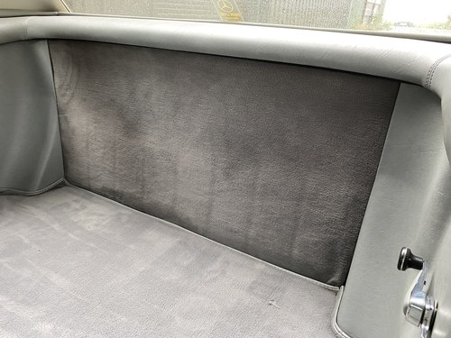 1989 Mercedes-Benz 300 SL In vendita (immagine 93 di 251)