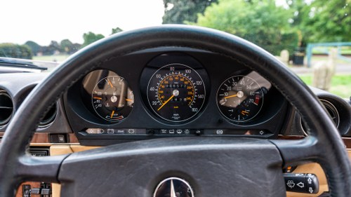 1989 Mercedes-Benz 300SL (R107) à vendre (picture 21 of 138)