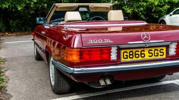 1989 Mercedes-Benz 300SL (R107) For Sale (picture :index of 82)