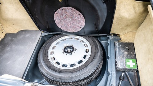 1989 Mercedes-Benz 300SL (R107) à vendre (picture 46 of 138)