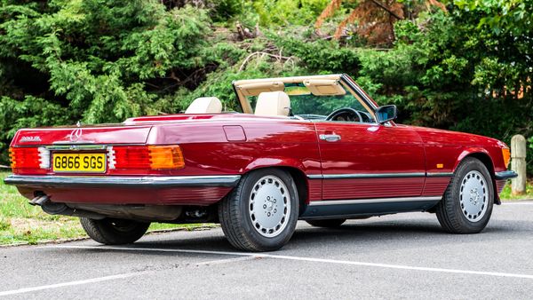 1989 Mercedes-Benz 300SL (R107) For Sale (picture :index of 5)