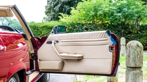 1989 Mercedes-Benz 300SL (R107) à vendre (picture 16 of 138)