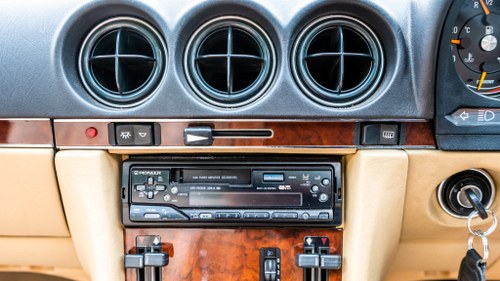 1989 Mercedes-Benz 300SL (R107) à vendre (picture 25 of 138)