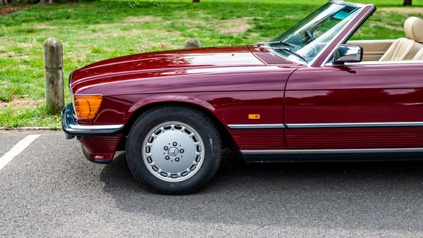 1989 Mercedes-Benz 300SL (R107) For Sale (picture :index of 74)