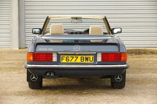 1988 Mercedes-Benz 300 SL (R107) In vendita (immagine 5 di 226)