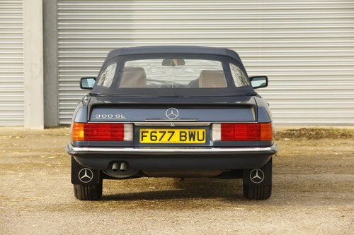 1988 Mercedes-Benz 300 SL (R107) In vendita (immagine 21 di 226)