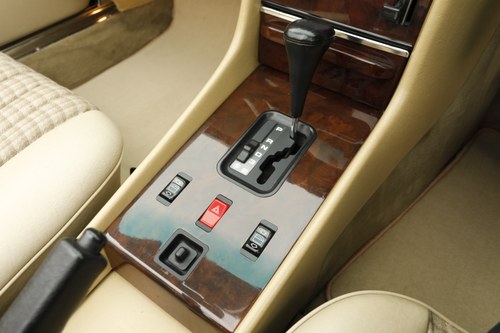 1988 Mercedes-Benz 300 SL (R107) In vendita (immagine 65 di 226)