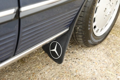 1988 Mercedes-Benz 300 SL (R107) In vendita (immagine 167 di 226)